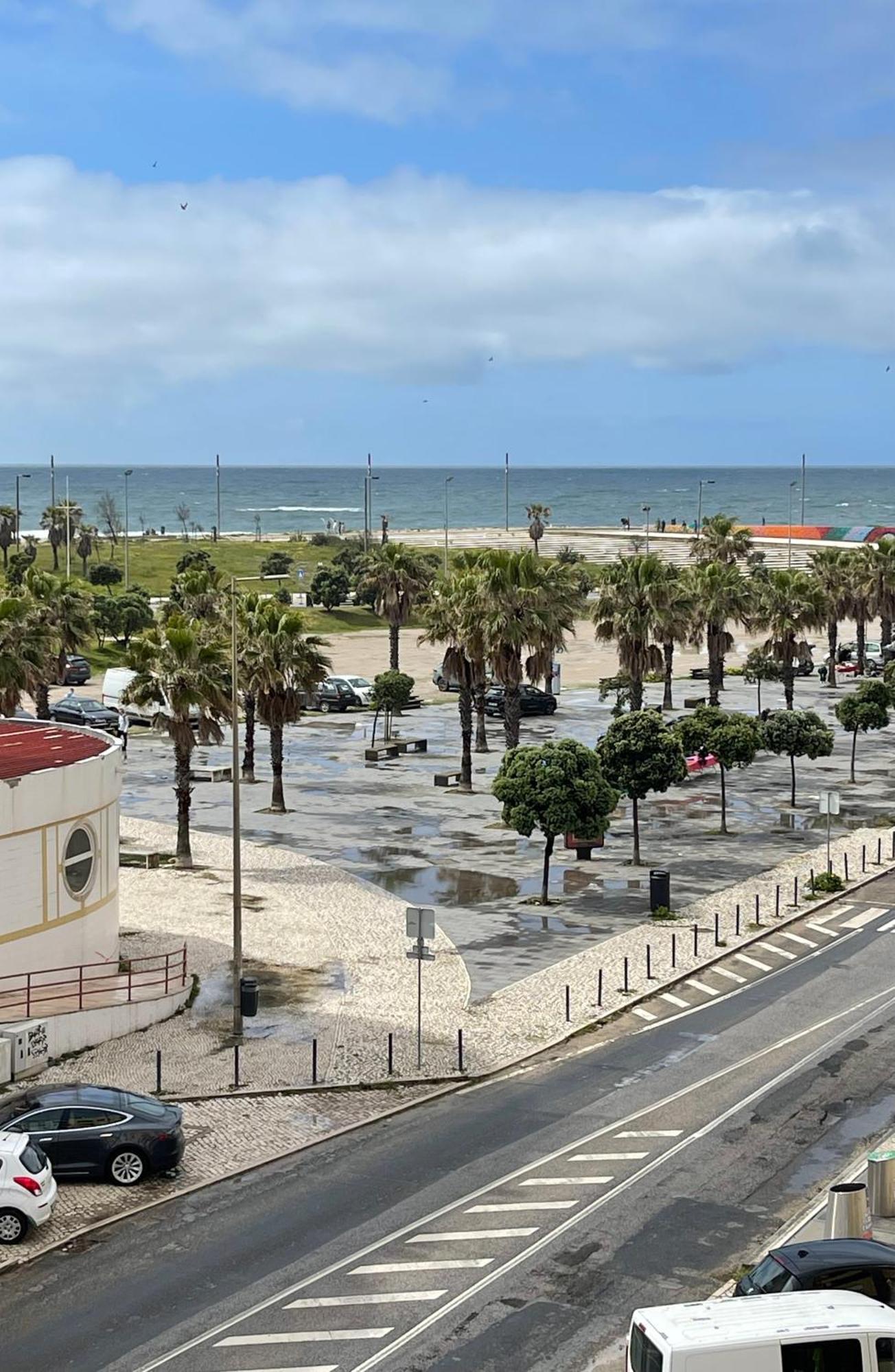 Enjoy Ocean Beach Life At Costa Da Caparica! Exterior foto