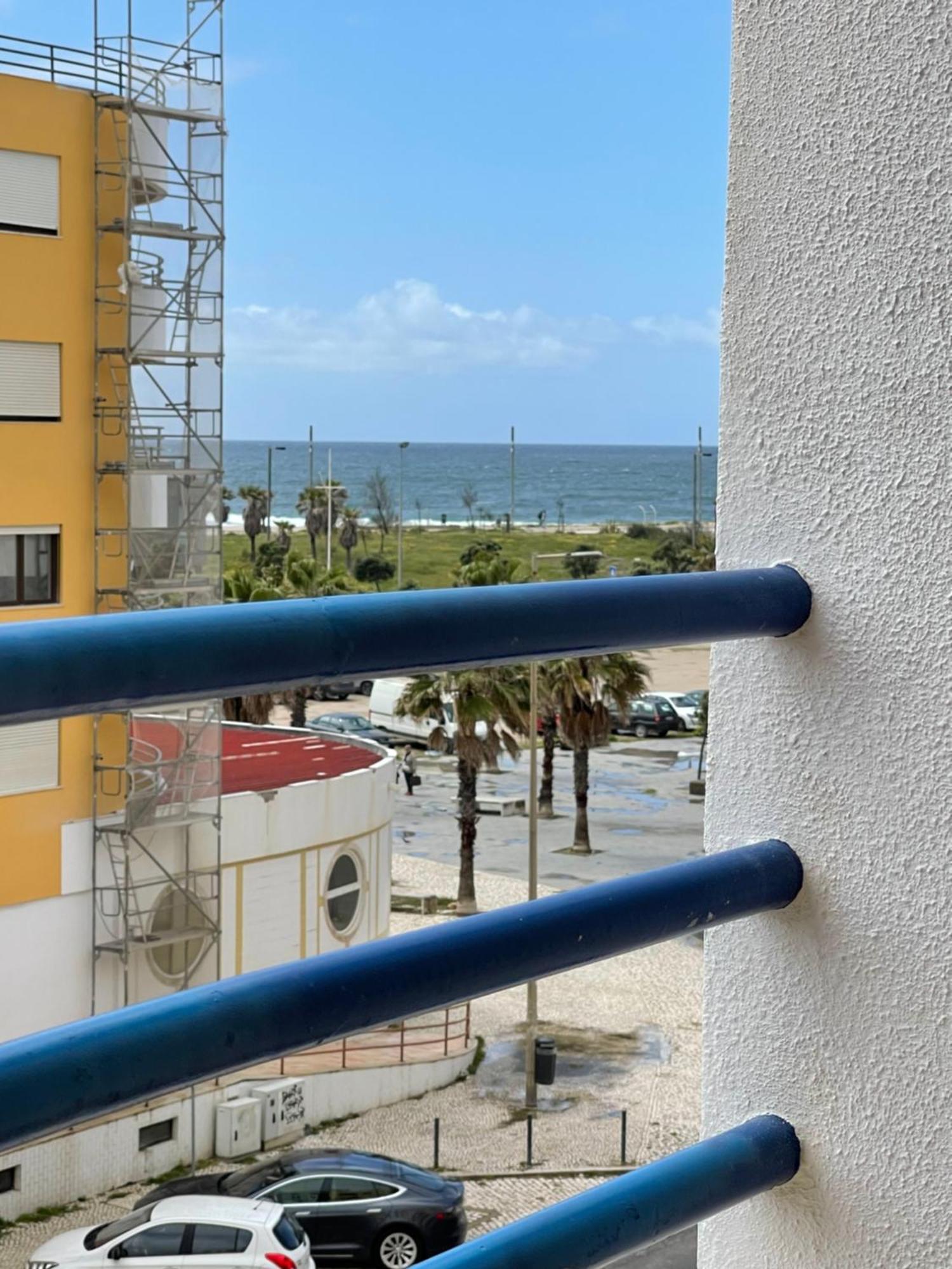 Enjoy Ocean Beach Life At Costa Da Caparica! Exterior foto